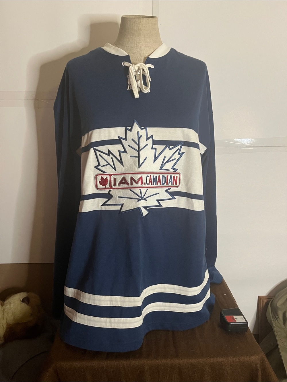 😀I am Canadian 24 jersey collab with nhl and Molson Y2K large unisex gameday